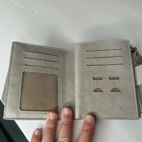 GRAY LEATHER WALLET - Picture 8 of 14